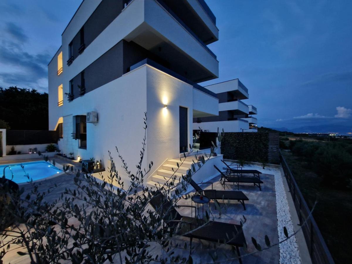 Apartman Marcelina 1 With Private Pool Trogir Dış mekan fotoğraf