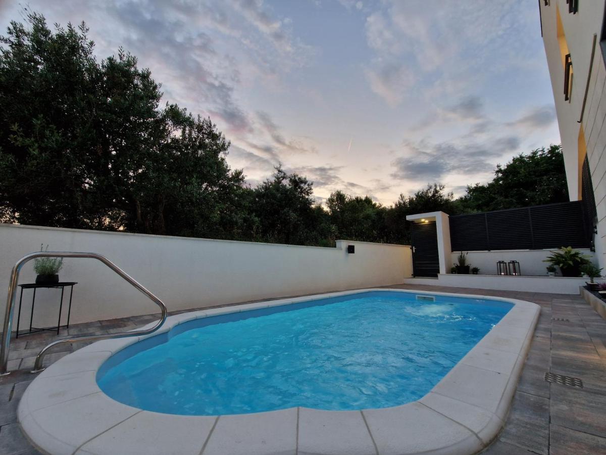 Apartman Marcelina 1 With Private Pool Trogir Dış mekan fotoğraf